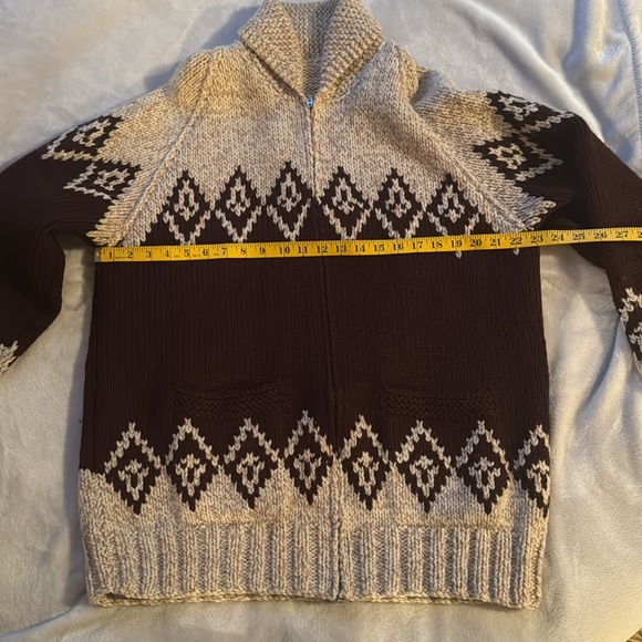 Cowichan Wool Jacket - Picture 3 of 6